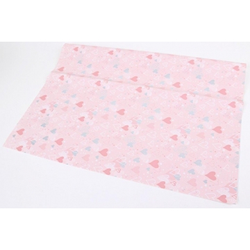 Růžový dárkový balící papír se srdíčky | Wrapco