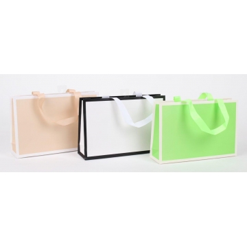 Dárkové papírové tašky ležaté | WrapCo.