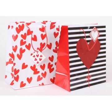 Dárkové tašky červené srdíčka | WrapCo